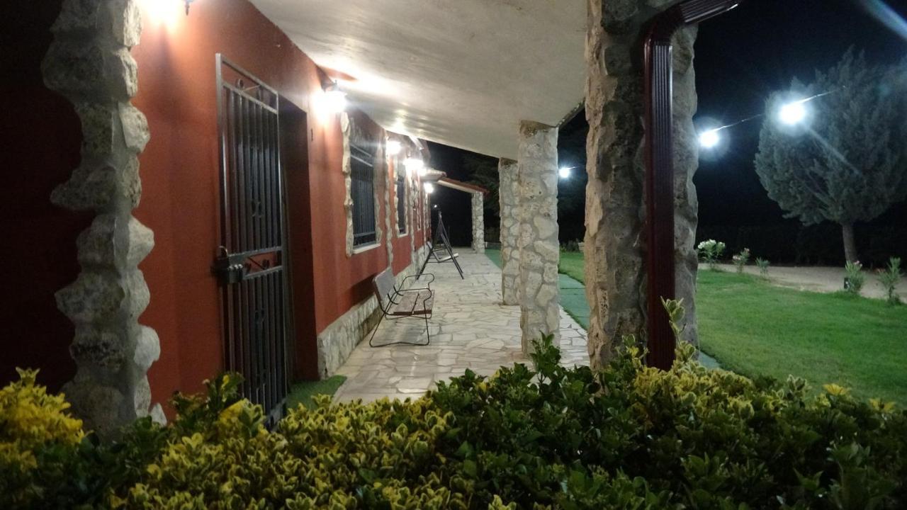 Finca Entrevinedos De Bodegas Marcos Penafiel Exterior photo